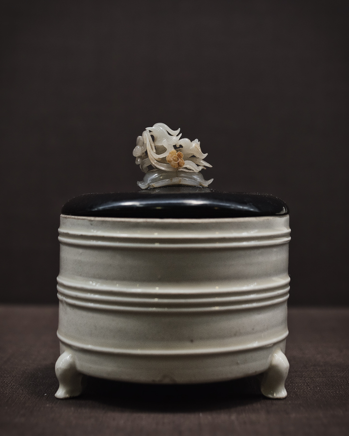 Palastmuseum Taipei - Zun Dose mit Dekor Jin-Dynasty 12.-13.Jhd.