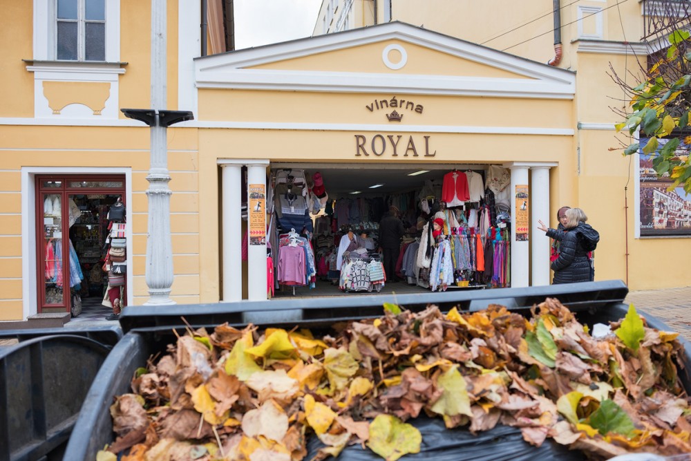 Royal Shopping