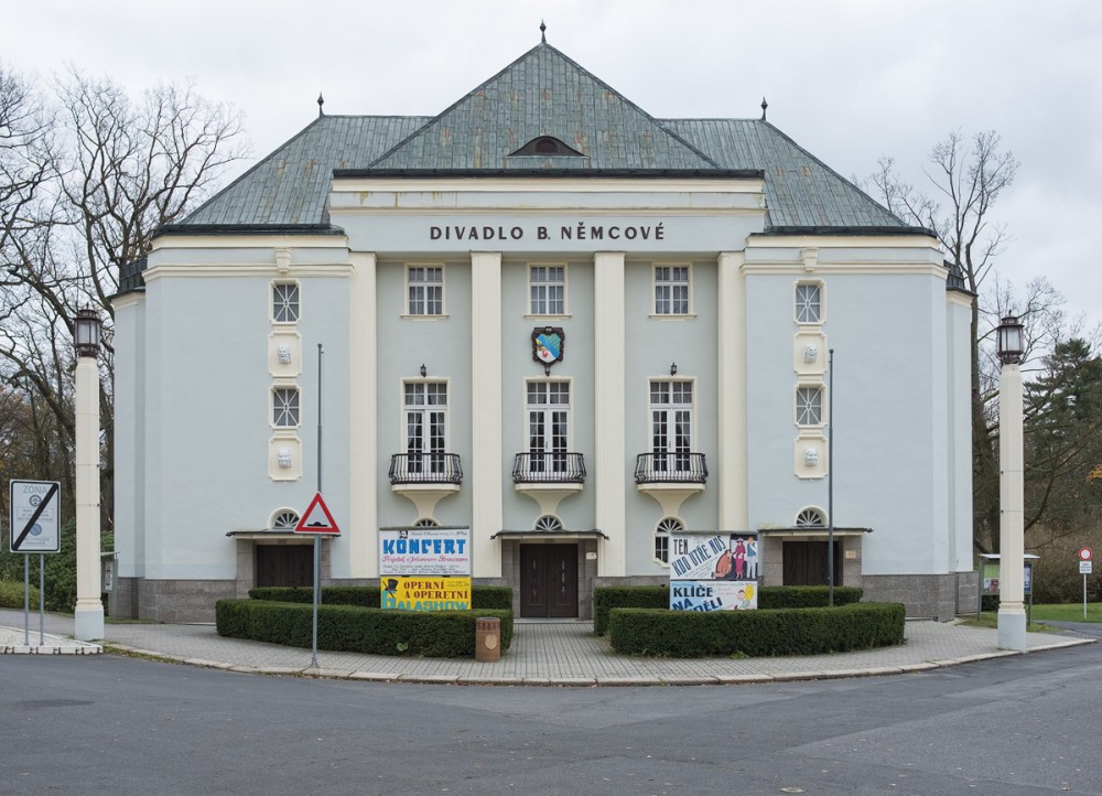Divadlo Boženy Němcové (Theater)