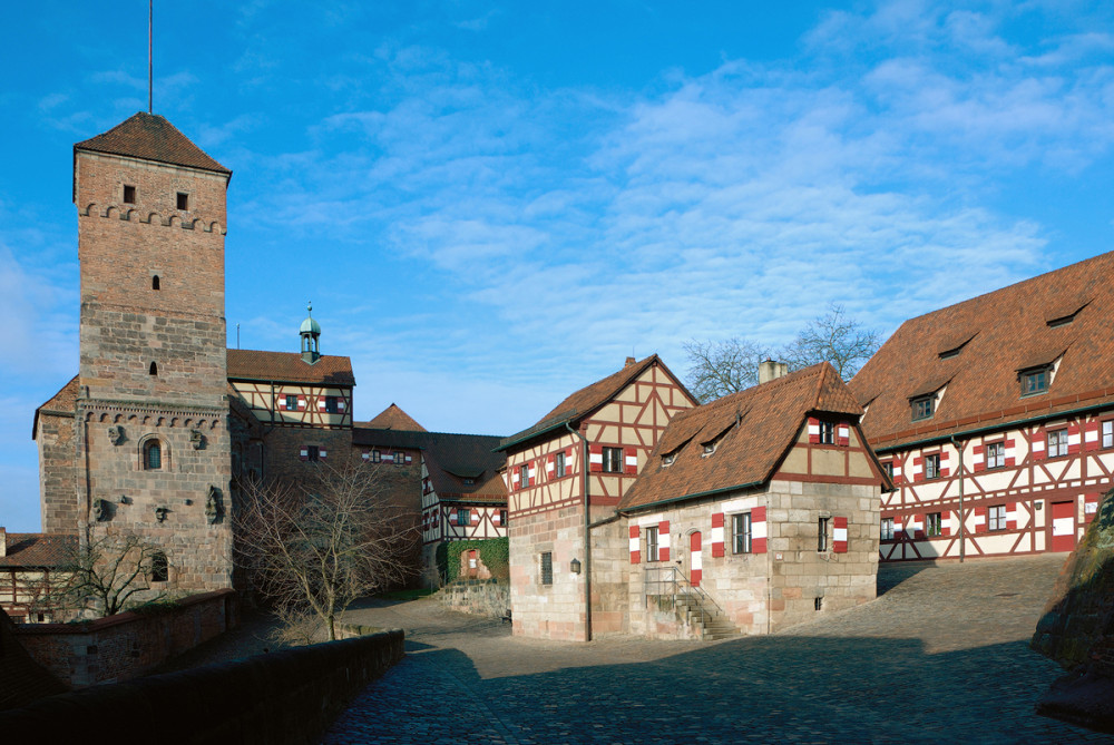 Burg mit Hof