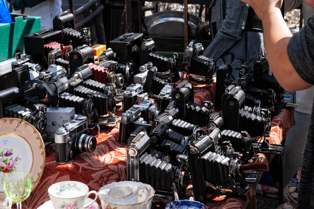 London-Portobello-Market-2010.jpg