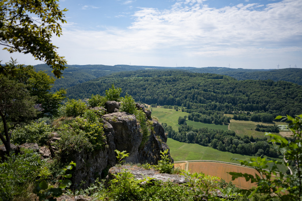 Happurg-Hoher-Fels01.jpg