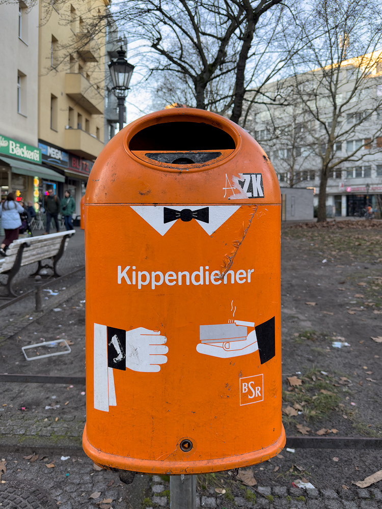 Berlin 2025-Abfalleimer 05